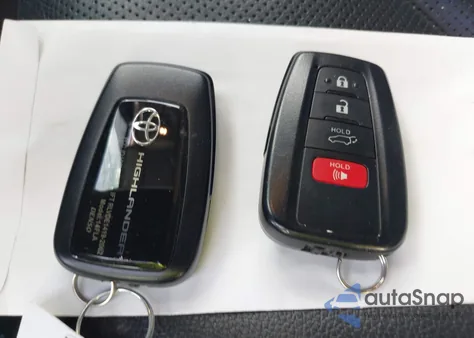 2023 Toyota Highlander Hybrid Limited from USA, damaged, VIN 5TDYARAH5PS022947